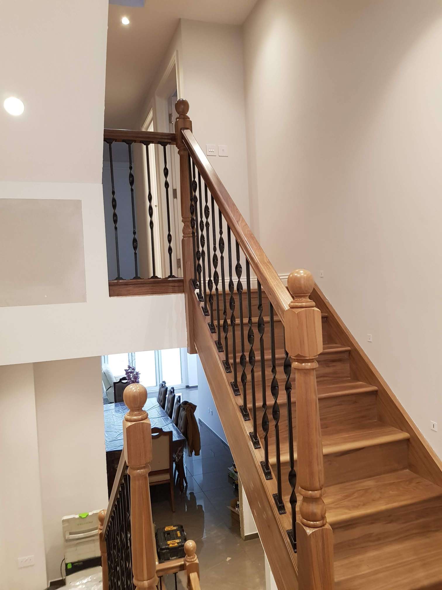 bespoke-staircase-bespoke-staircase-joinery-London
