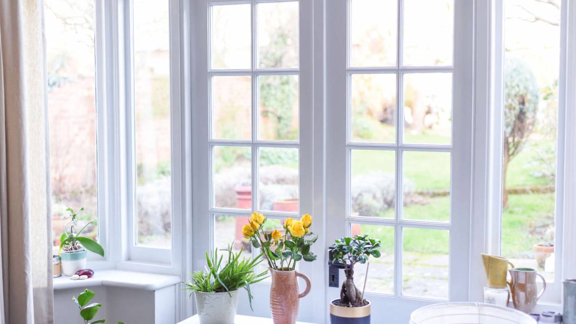THE IMPORTANCE OF THE RIGHT GLAZING IN WOODEN DOORS AND WINDOWS